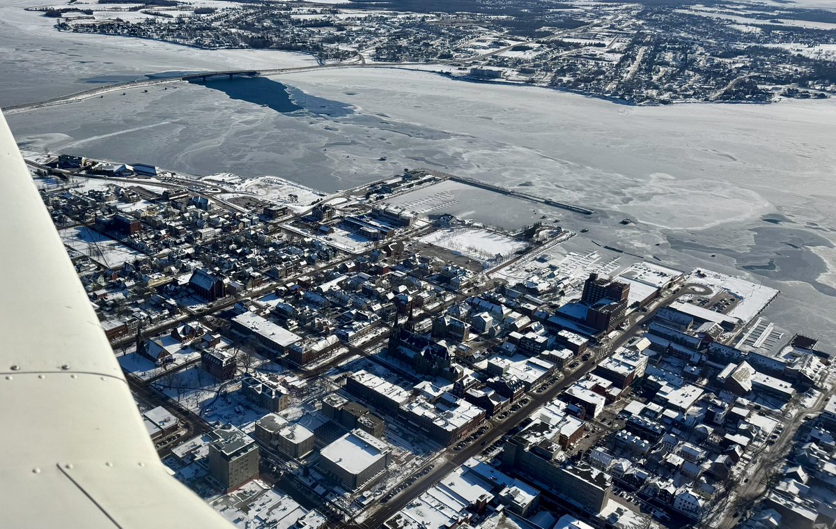 yygpilot's tweet photo. Finally up for some @CASARA_National training over PEI. UPEI and downtown Charlottetown. It’s nice up there once you do some shovelling. https://t.co/J1ER3Hc0us