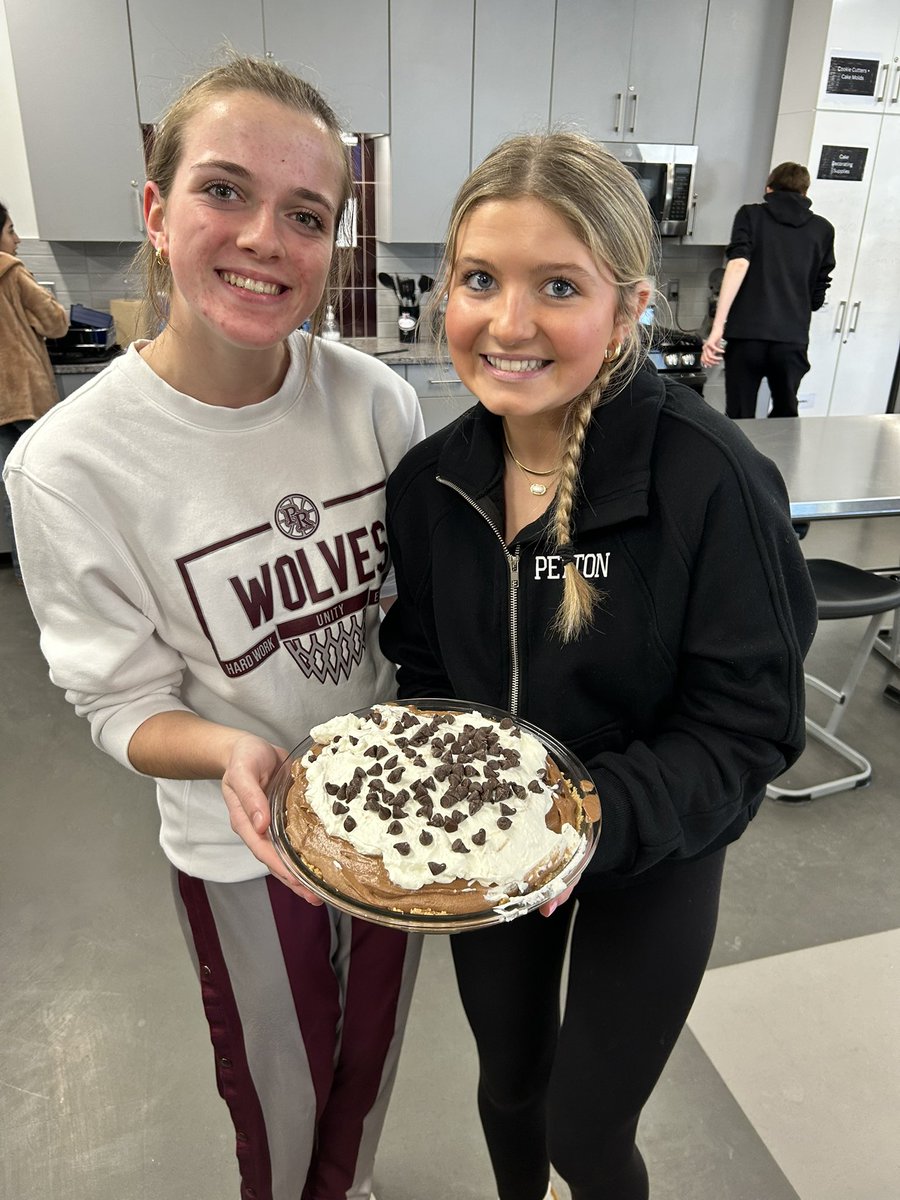 Erika Jones tweet media