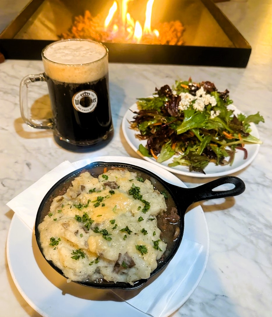Berliner Pub tweet media