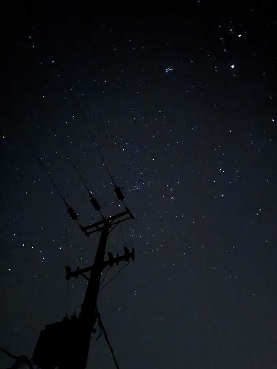 rxonz's tweet image. استغليت فرصة🌌✨🤩
.

#نجران
#نجران_الان
#الكهربا الكهرب
 #المنطقه_الجنوبيه