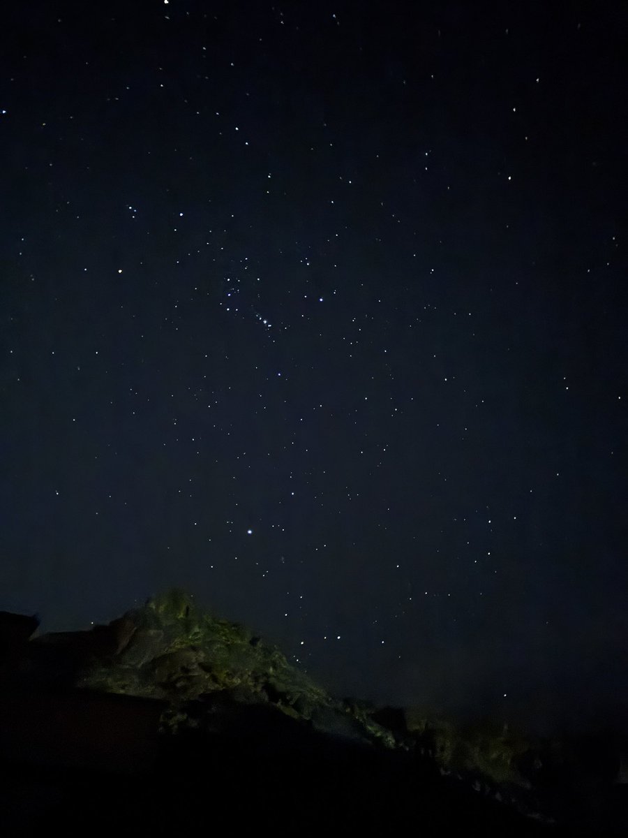 rxonz's tweet image. استغليت فرصة🌌✨🤩
.

#نجران
#نجران_الان
#الكهربا الكهرب
 #المنطقه_الجنوبيه