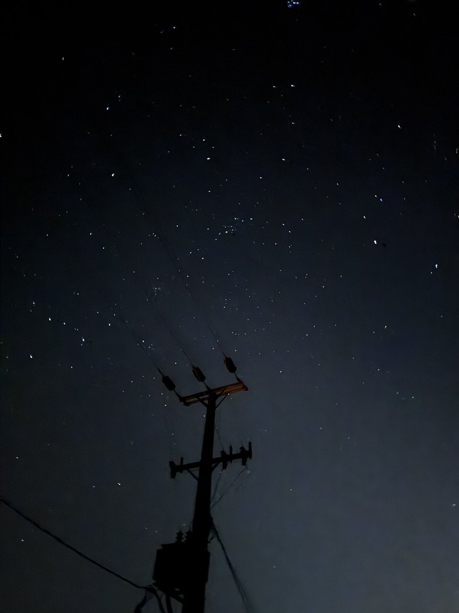 rxonz's tweet image. استغليت فرصة🌌✨🤩
.

#نجران
#نجران_الان
#الكهربا الكهرب
 #المنطقه_الجنوبيه