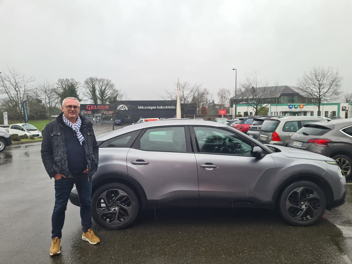 Armoridem's tweet image. Voilà Éric prêt à braver les kilomètres au volant de sa C4 pour rencontrer nos clients !
VISITES A DOMICILE ET DEVIS GRATUITS ! 
Merci à #citroen #cobredia #guingamp
#armoridem #demenagement #derval #commercial #visitesadomicile #devis #Gratuit