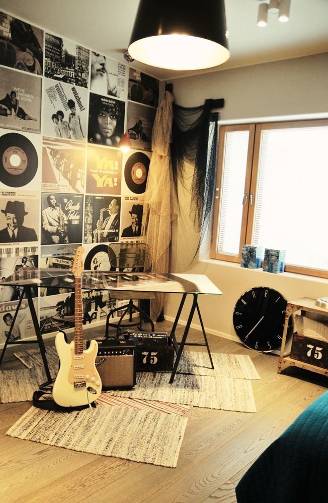 TheseusSkyhigh's tweet photo. ╭────── · · ୨୧ · · ──────╮
" Hold your breath and count the days "

⤷ A Mumscarian socmed au that begins with a theatre production.
⤷ Band kid Grian, Theatre kid Scar, Art class Mumbo. 
⤷ Semi-Academic rivals to lovers 🧵
╰────── · · ୨୧ · · ──────╯ https://t.co/VvVqDkeg9t