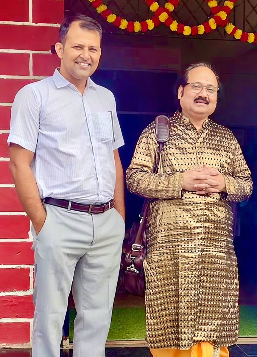 Congratulations to the legendary flute maestro Pt. Ronu Majumdar on receiving the prestigious #PadmaShri ! 
A well-deserved honor for his incredible contribution to Indian classical music. Wishing him continued success and glory!
