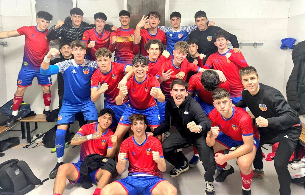 martinenc's tweet image. ⏱️ FINAL!

⚔️ @CELHospitalet 1-2 Juvenil A Masculí
⚽️ Robledo i Maliev

📝 Remuntada vermella per obrir la segona volta amb +3 i continuar a la part alta de la #LNJ7

✊ Quin any, EQUIP!

#SomMartinenc #futbolcat