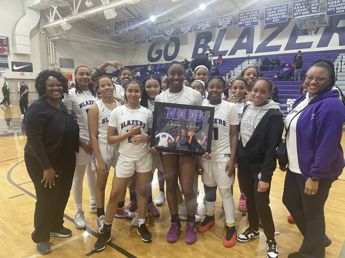 rvhs's tweet photo. Congratulations to our very own Blazer, Anasia Harvey, on reaching an incredible milestone—1,000 career points! Your hard work, dedication, and talent inspire us all. Keep blazing the trail, Anasia! 🏀💜🩶 #BlazerPride #1000Points #RidgeViewBasketball https://t.co/DtyqJBX7iD