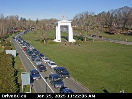 NewsRadioVAN's tweet photo. 11:24 am Estimated #BorderWaitTimes
Southbound to US 🇨🇦➡️🇺🇸
#PeaceArch 40 min (Pic courtesy @DriveBC)
#Pacific 60 min (2nd pic)
#Alderbridge 5 min
#Sumas 5 min
Northbound to Canada 🇺🇸➡️🇨🇦
#PeaceArch 15 min
#Pacific 5 min
#Alderbridge 10 min
#Sumas 15 min 
@DriveBC https://t.co/koSRw8JRes