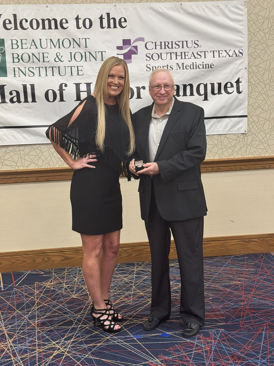 SETCA_Coaches's tweet photo. Congrats Coach Tom Woolley being inducted into the SETCA Hall of Honor! #Legend #SETCA https://t.co/iZLOU8kIMl