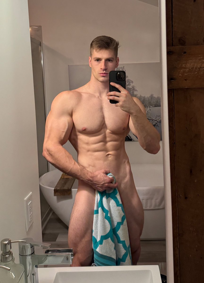Patrick arnold(450k) tweet media