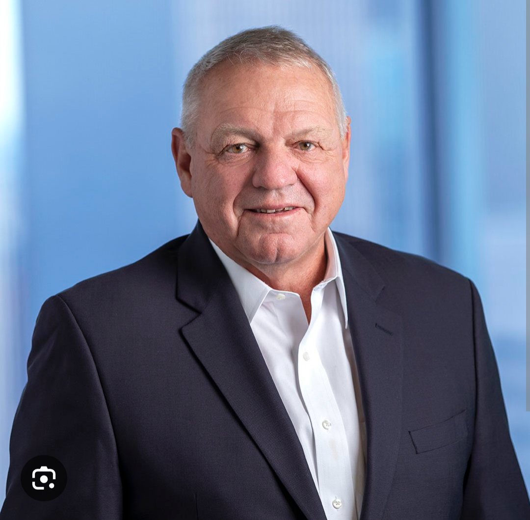 moe tkacik tweet media