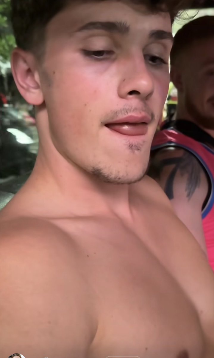 coitus143's tweet photo. Boy like this please 👍❤️🔥 https://t.co/0iWwrHgeBg