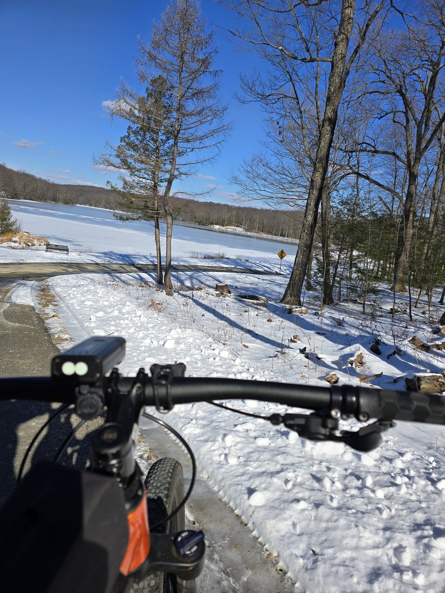 Beautiful day for a ride.  Definitely a little Chilly 🥶 though.