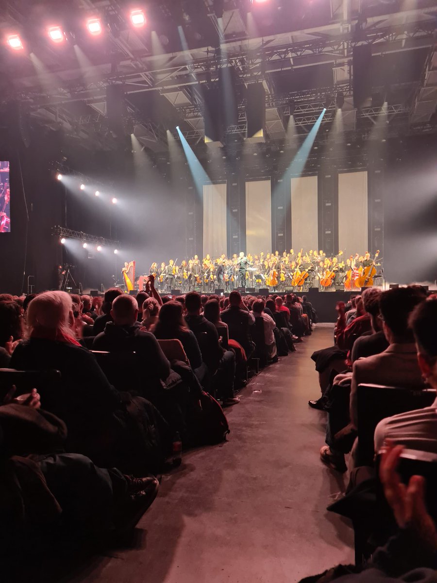 Meilleur anniversaire de tout les temps.
Concert des musiques de film de John Williams et Hans Zimmer par le Yellow Socks Orchestra.
2h de pur plaisir auditif