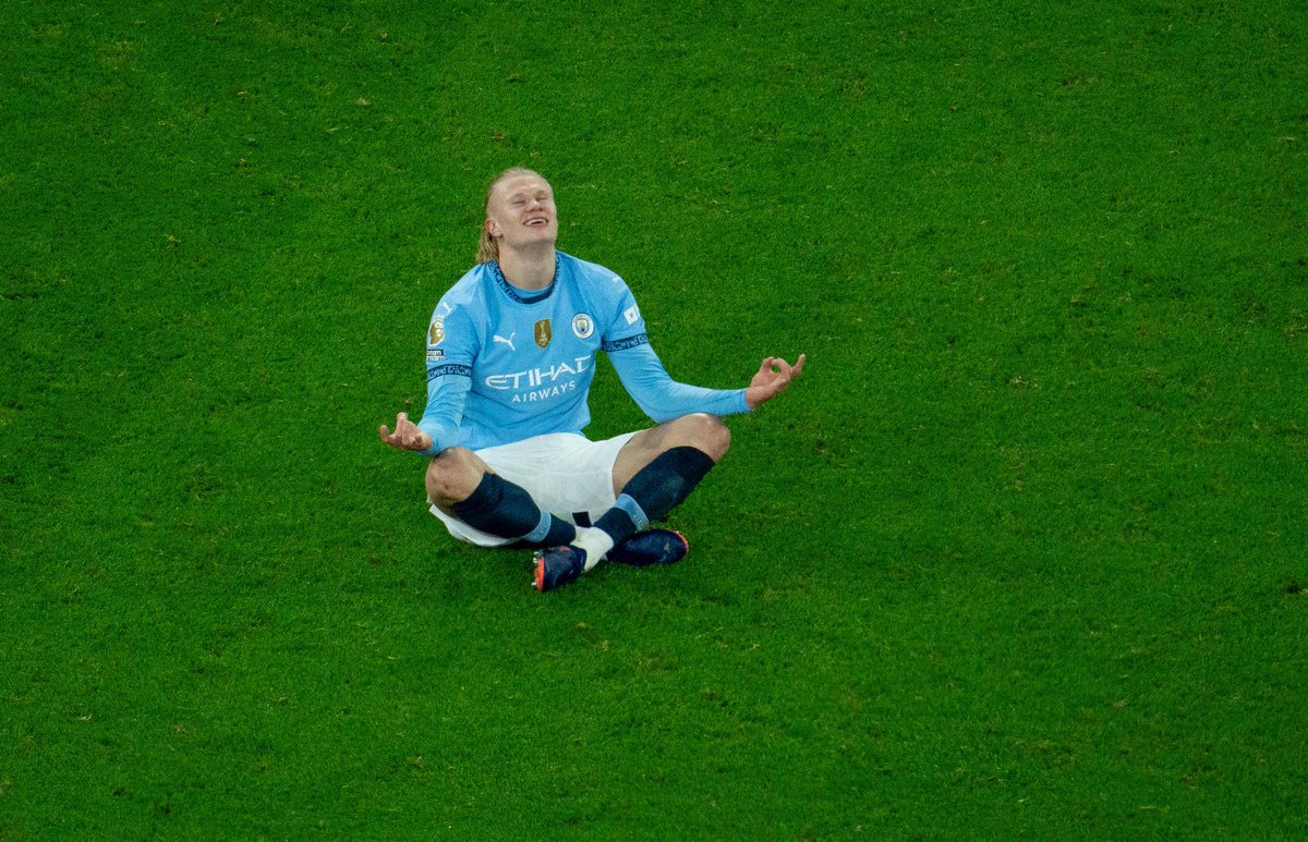 Erling Haaland tweet media