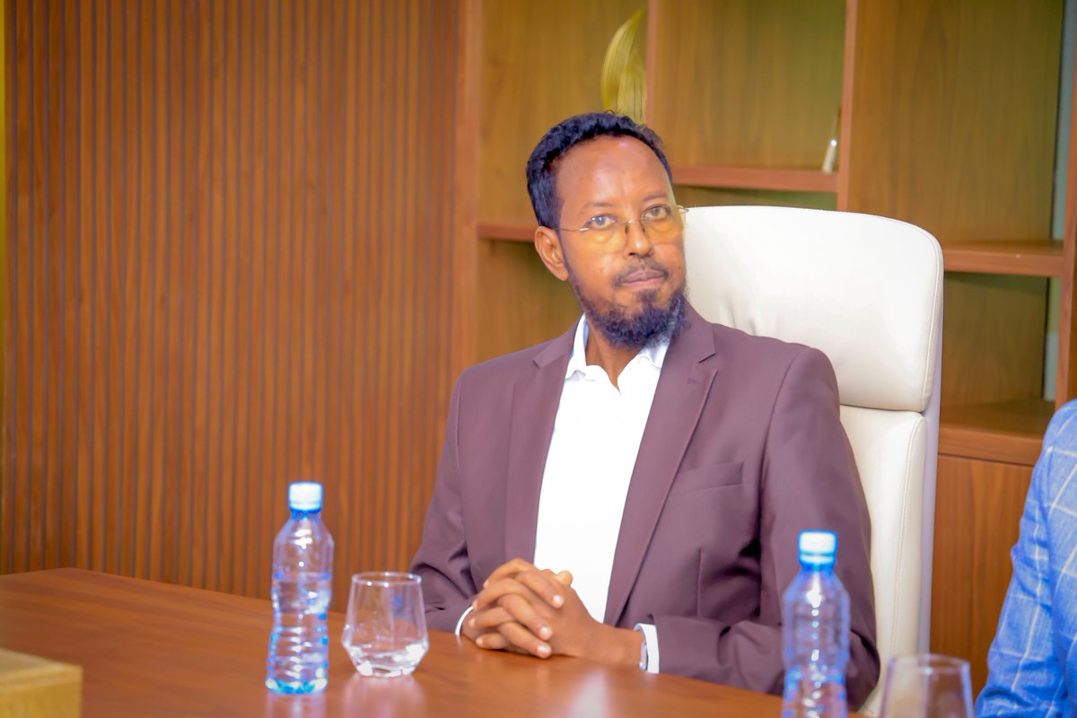 Save the Children in Somaliland (@sc_somaliland) on Twitter photo <a href="/SC_Somaliland/">Save the Children in Somaliland</a> and Somalia Country Director, Global Ops Director, and SL Area Rep paid a courtesy visit to H.E. <a href="/Abdirahmanirro/">Cabdiraxmaan Cirro</a> , the President of Somaliland. Discussions focused on strengthening collaboration for child-focused programs and addressing humanitarian priorities. <a href="/SC_Somaliland/">Save the Children in Somaliland</a> and Somalia Country Director, Global Ops Director, and SL Area Rep paid a courtesy visit to H.E. <a href="/Abdirahmanirro/">Cabdiraxmaan Cirro</a> , the President of Somaliland. Discussions focused on strengthening collaboration for child-focused programs and addressing humanitarian priorities.