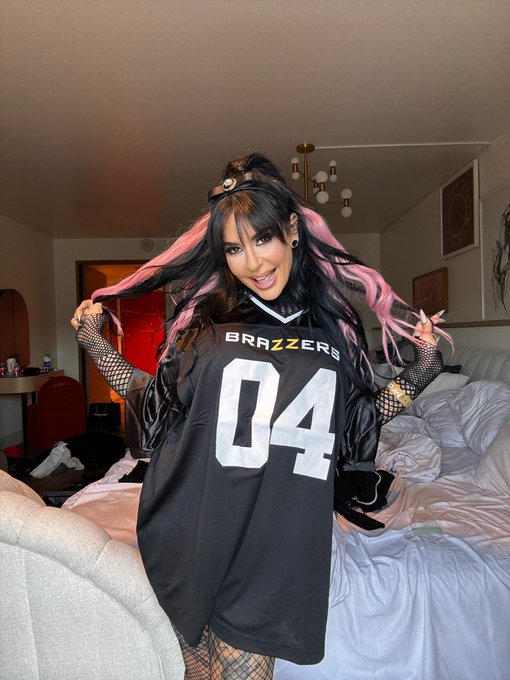 Watch Joanna Angel's leaked NSFW photo on TwXstars