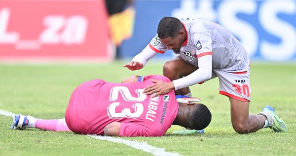 Back on the pitch with an important win. I have to say a big thank you to everyone that has been checking up on me at this very difficult time of my life. All thanks to my club and teammates for all the support. Let’s continue making history ✌️❤️

#Nwabali #SafeHands