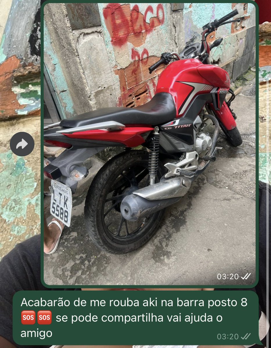 Fui roubado essa madruga no posto 8 🆘🆘 
Placa LTK5588 
Compartilhada aí pfv moto de trabalho obgd