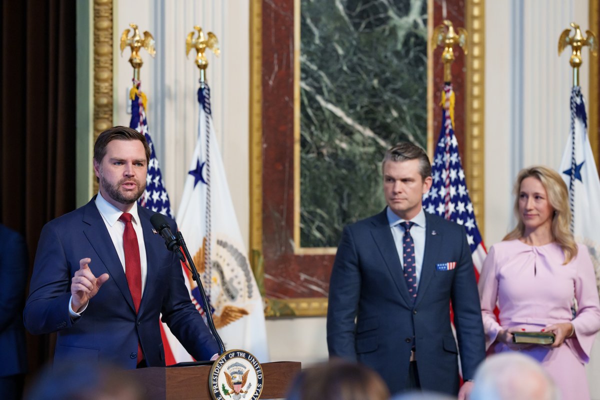 The White House tweet media