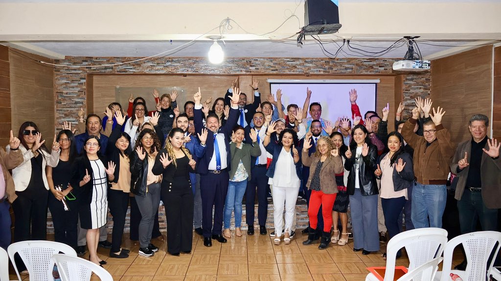 union_guatemala's tweet photo. Agradecemos a la agrupación Equidad, por sumarse este gran equipo, ¡Somos Unión!
#Planilla6  #UnidosSomosFuertes⚖️ https://t.co/HcXSsdHcdY