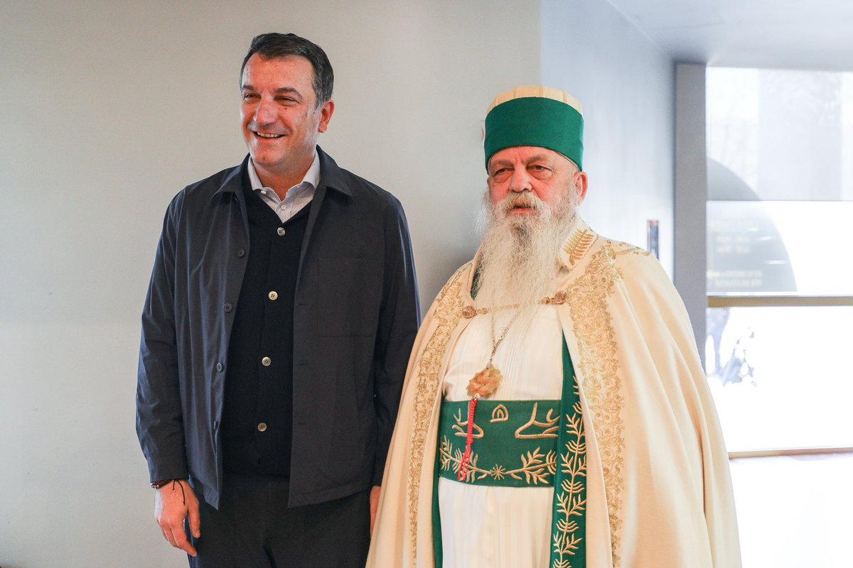 erionveliaj's tweet photo. 95 vite Kryegjyshata Botërore Bektashiane në Shqipëri – 95 vite paqe, dashuri, shqiptari! ❤️🇦🇱 https://t.co/RJUcie4Y0j
