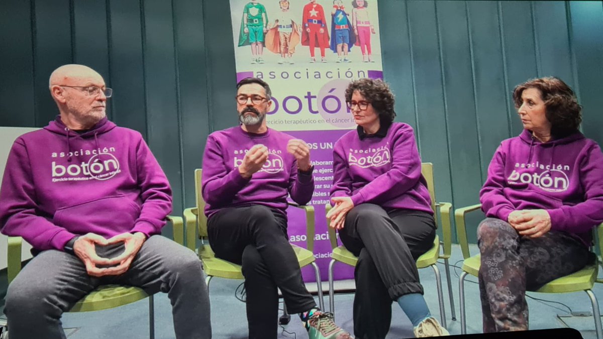 Si además de que para centenares de gijoneses/as conocieran el trabajo de Botón, y para entregar ese premio en metálico, si además de darles todo nuestro cariño, el festival sirviese para ese nuevo y ansiado local nuestro PREMIO SOLIDARIDAD  tendría todos sus objetivos cumplidos.