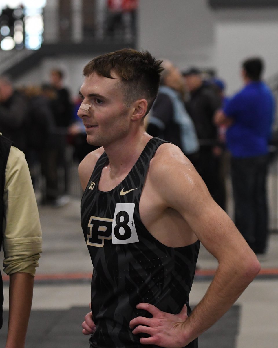 Nerius White takes home the men’s 5000m victory 🙌

🥇 White (14:21.96)
🥉 Jason Polydoris (14:37.08)

#BoilerUp