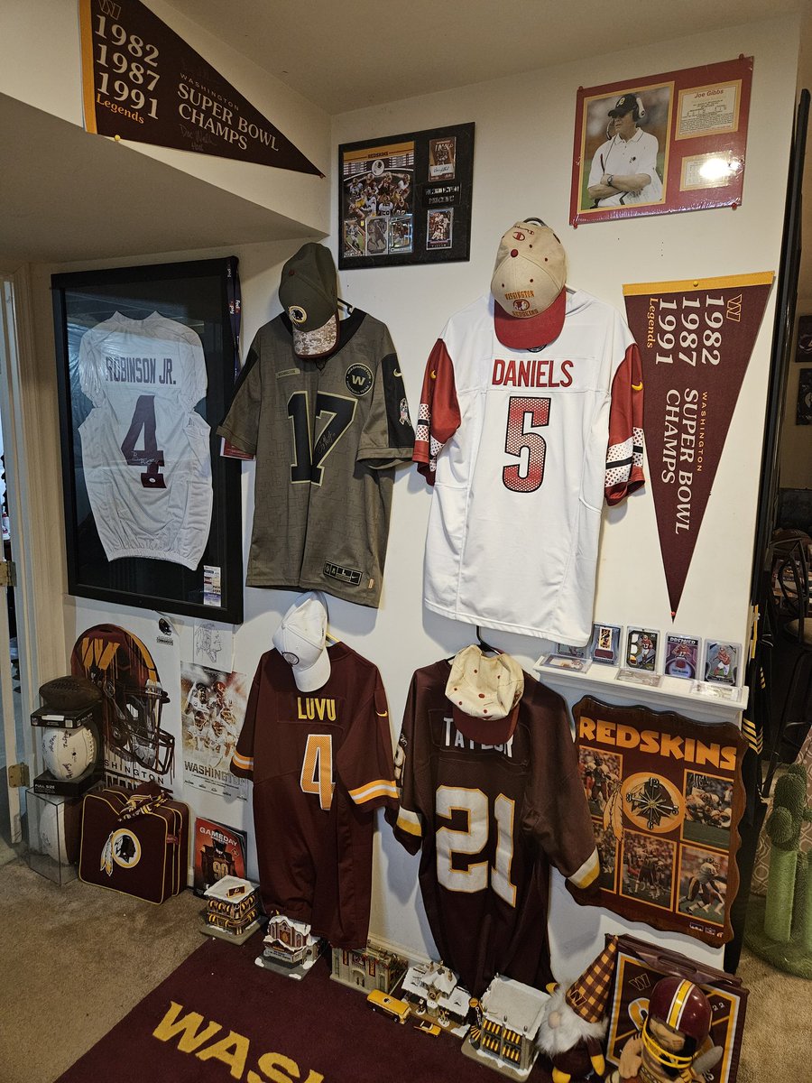 scotty_gue's tweet image. No matter the outcome tomorrow, I'm still proud of this team from 4-13 to 12-5 in the NFCCG. This is one of the best things to happen to loyal and true WSH fans in 30 years. And this is only the beginning.
#RaiseHail #NFL #NFCChampionship