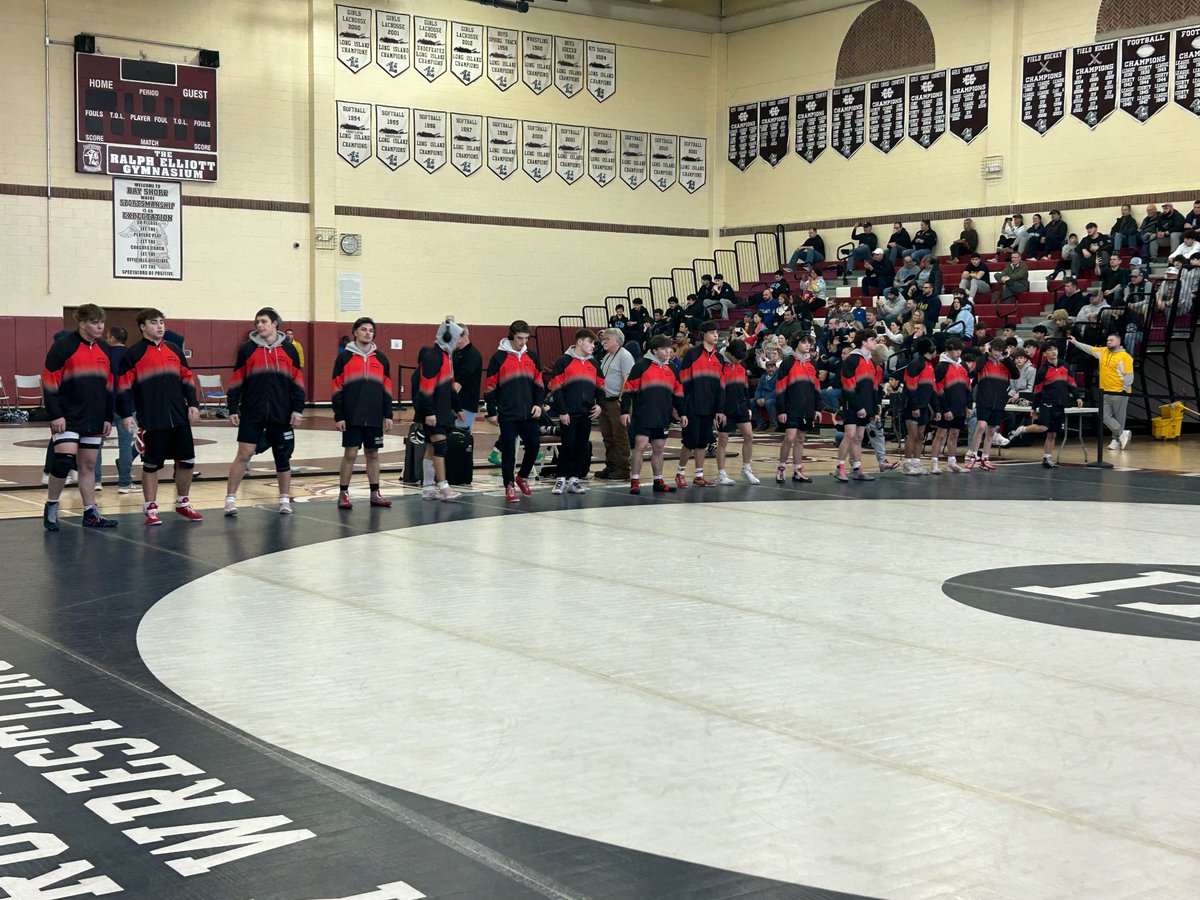 Conn_TBirds's tweet photo. T-Birds getting ready for the finals of the  county duals. https://t.co/W4sDpMJZyo