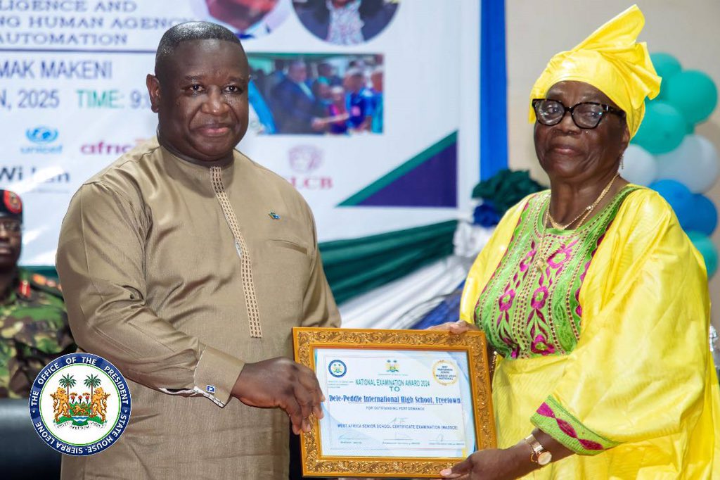Today we are celebrating our Almameter 
We earned the National Examination Award 
Presented by the president of Sierra Leone

The Great Dele School💚💛