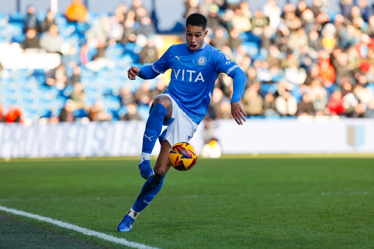 Outstanding down the right-hand side today 👏 

The ball in for the first goal 🤤 

#StockportCounty