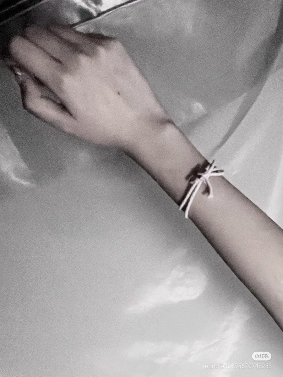 ⊹₊⋆ An@'s voices (dark doll aesthetic) 𐙚 ˚ (pt. 2)

a 🪡 for edtwt 

⤿ + ‹𝟹 are appreciated 🧸