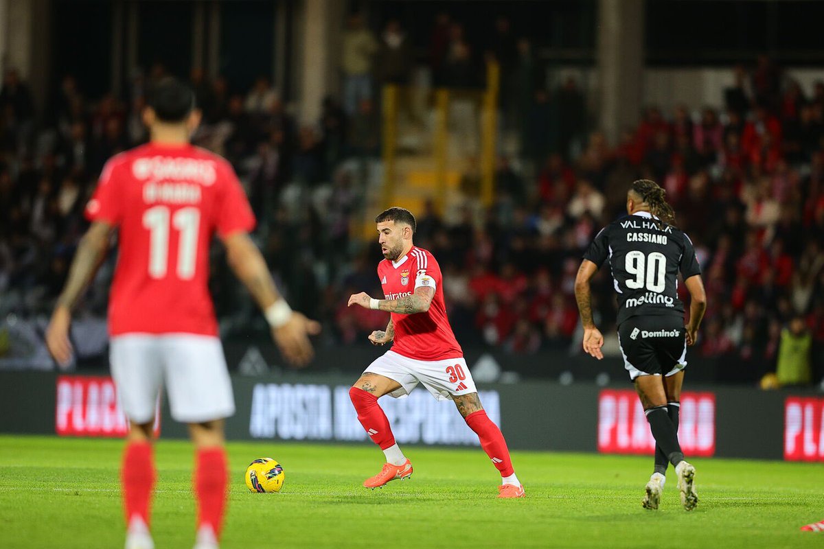 vaibenfica1904's tweet photo. Otamendi: “Os adeptos têm razão. Hoje não fomos uma equipa que quer ganhar o campeonato. Temos de ganhar em casa e fora. Pedir desculpa”. https://t.co/QNTdlQ7zzR