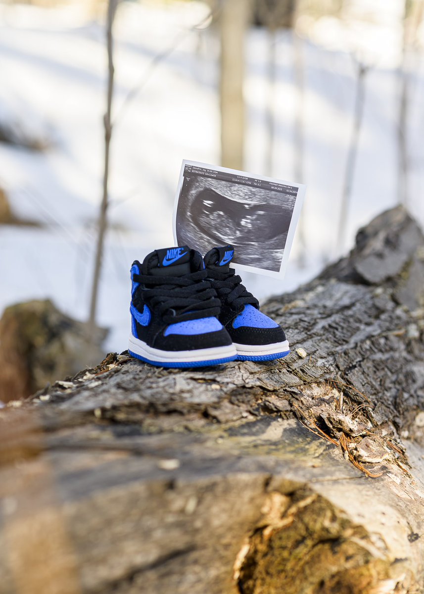 evioloo's tweet image. Winter wonderland ❄️🤍 

Joy and André’s maternity 🤍 

instagram.com/erikaviolophot…

#photography #photographer #maternityphotography #maternityshoot #maternityphotoshoot #maternity #maternitypictures #babybump #couple #expecting #baby #nikon #nikonz6 #adobe #adobelightroomcc