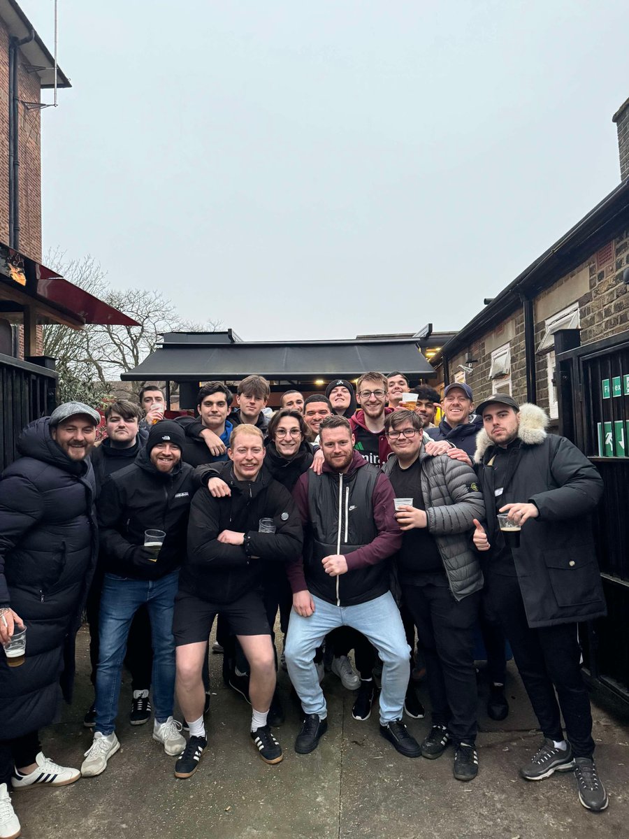 A_kummerfeld's tweet photo. villa | h | 
bit late but sign a striker 🥱 https://t.co/k28JJVsxKC