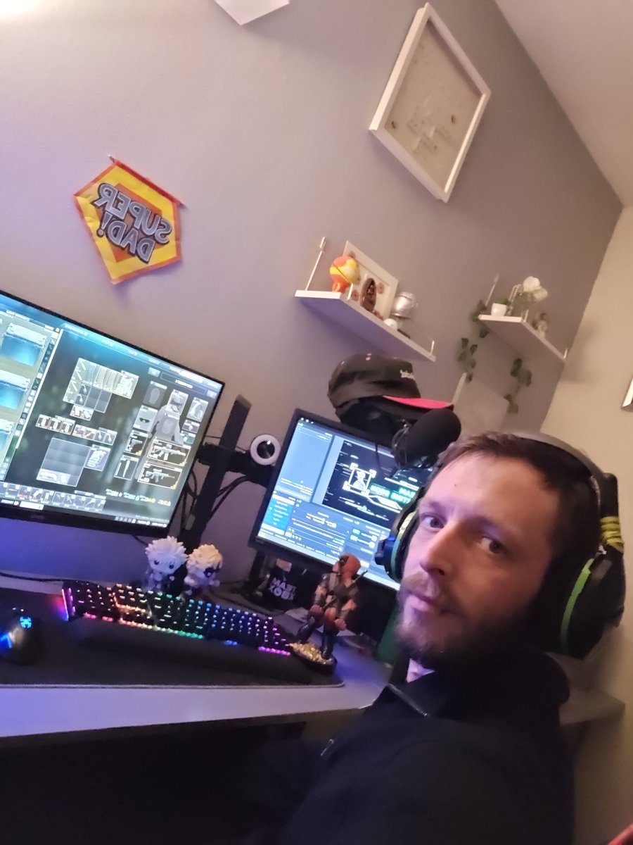 I AM  BACK  STREAMIN I've missed this let gooooo twitch.tv/pintsizedrocket 

We also on yt aswell with multi chat