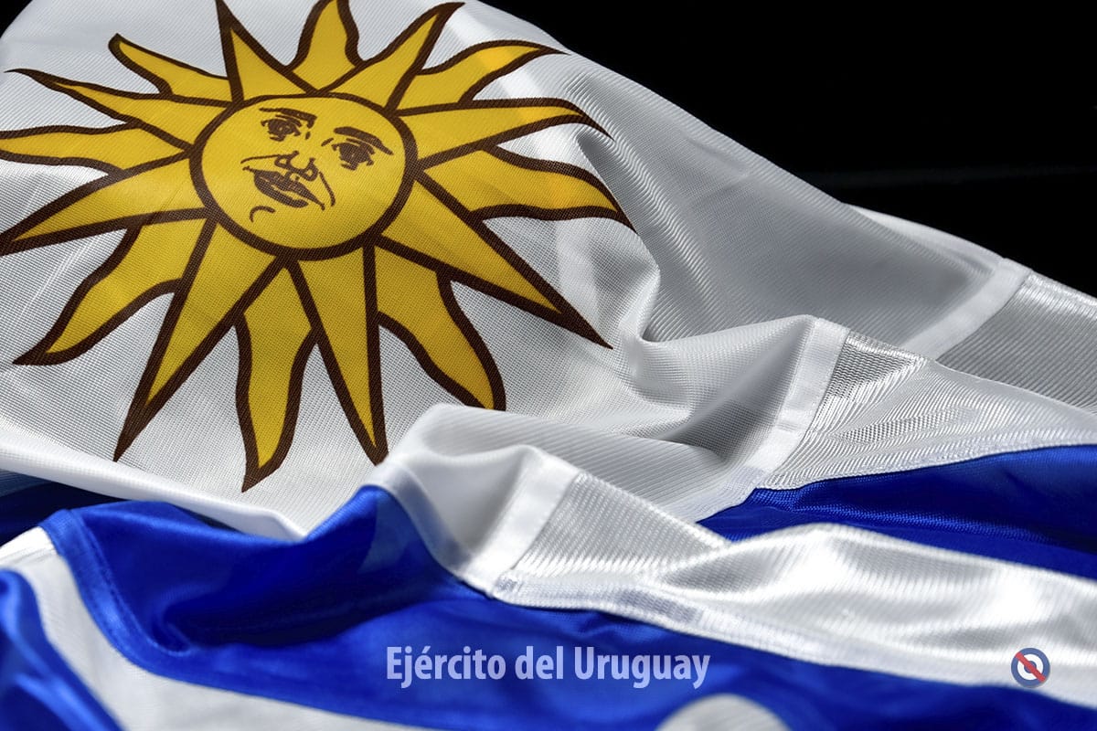 El Ejército Nacional informa con profundo pesar,el fallecimiento del Soldado 1a Rodolfo Cipriano Álvarez Suárez, caído en combate hoy, durante enfrentamientos con fuerzas locales en la R.D.Congo. Compartimos el pesar junto a su familia y amigos. Descanse en paz Camarada.