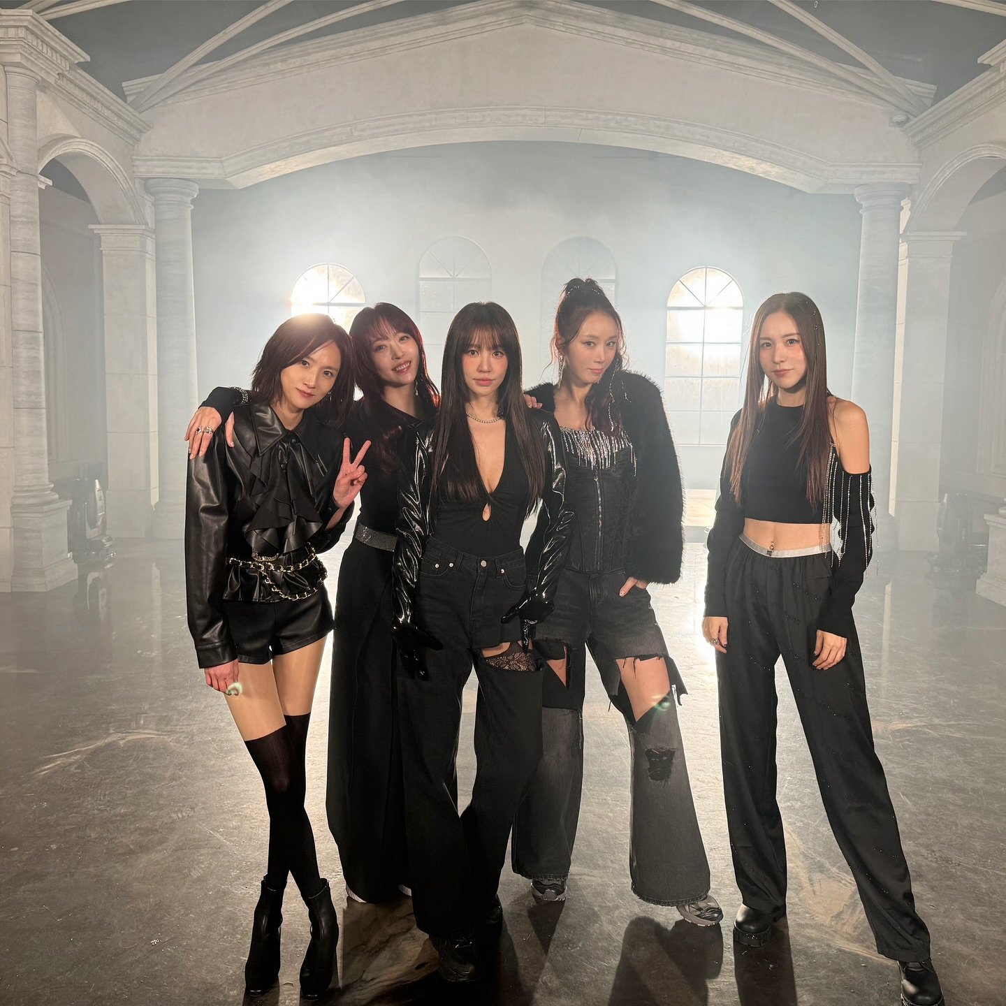 GiKlW1aW0AAoS3_?format=jpg&name=large