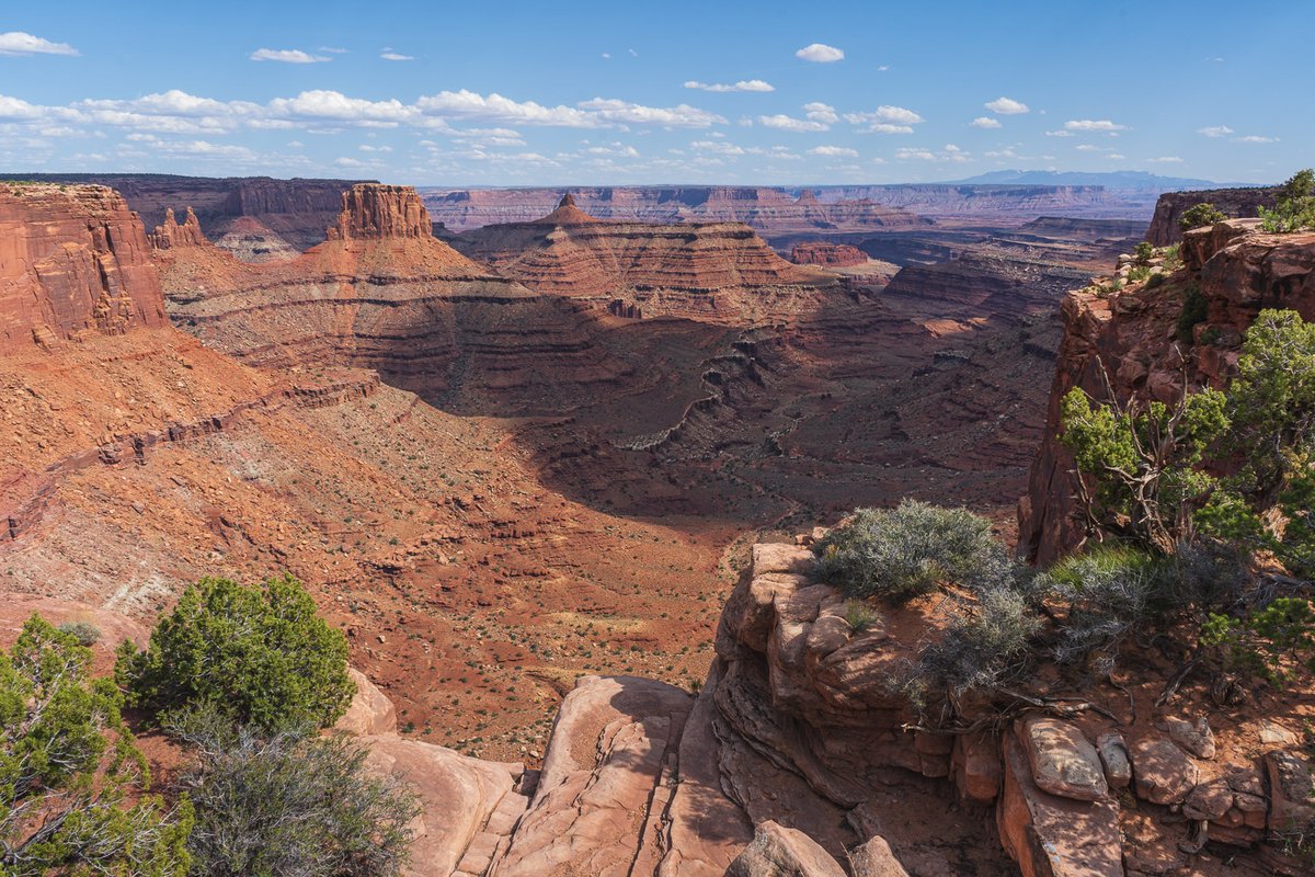 bretedgephoto's tweet photo. Archive Dive! I'm honestly surprised this view hasn't gained popularity w/ photographers. The canyon rim has endless compositional opportunities, it's easy to get to & obviously quite scenic. Might be the next #eFotoGuide. https://t.co/yaskmj6DiG https://t.co/7r2LCi3A9L