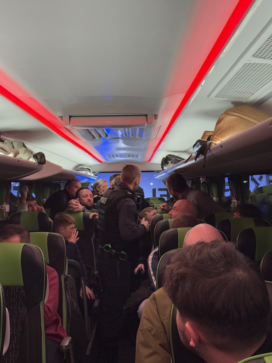 EastEndJamie's tweet photo. @ScotRail @NetworkRailSCOT Not good enough  I'm now on a bus, surrounded by police now. All because the trains are off poor show https://t.co/bciFwmn4Ot