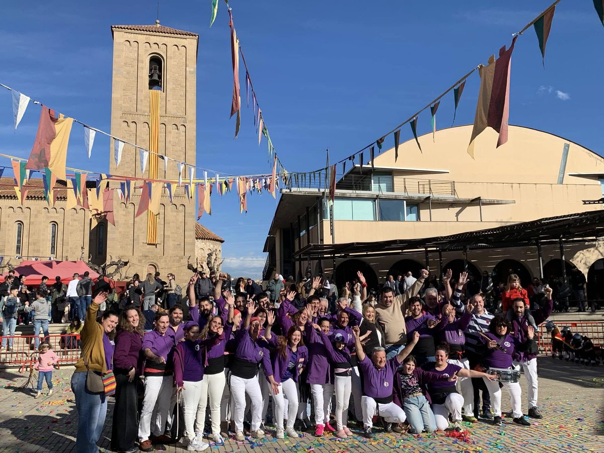 JordiSeguer's tweet photo. #FestaMajorHivernParets2025 #ParetsMedieval #Gegants #Diables #Manyacs https://t.co/ttnPHclh7M
