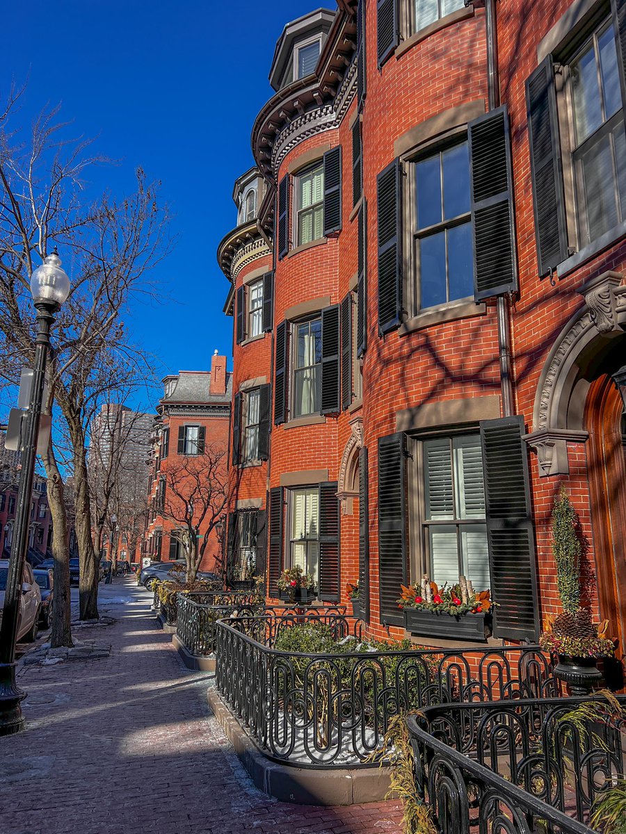 berkie1's tweet photo. Wild that at some point in recent history we sat down and said “let’s make this illegal to build everywhere in Massachusetts.” https://t.co/c0dZmpJayb