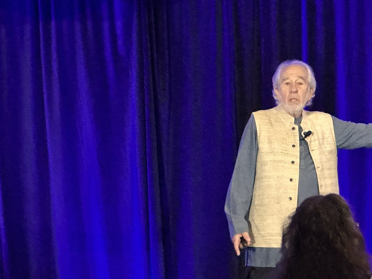 Renee Blodgett tweet media