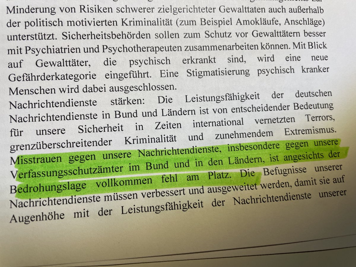 Robin Alexander tweet media