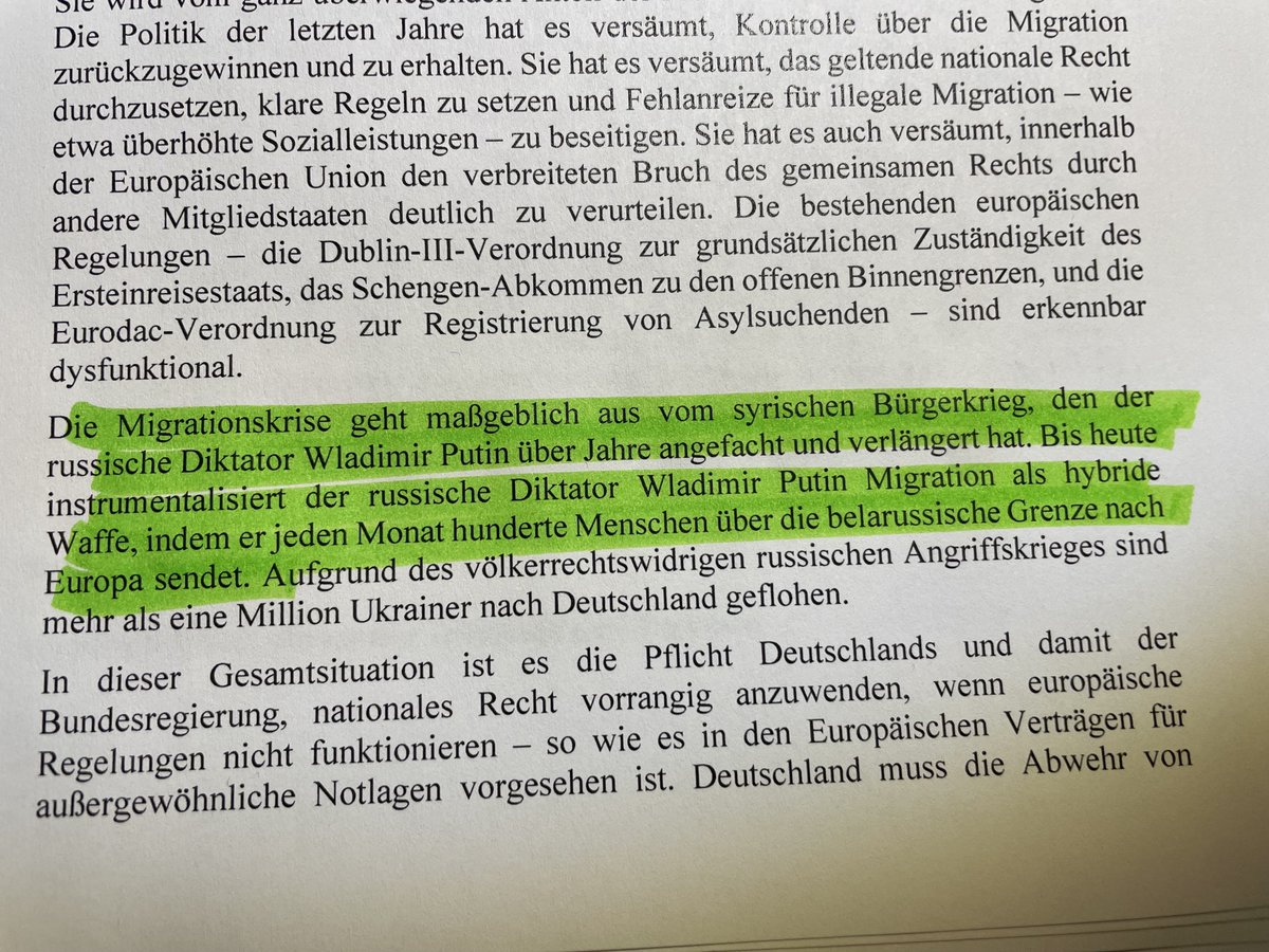2/2 ... Merz tut alles, um das Signal zu senden: Die neue Migrationspolitik kommt aus der Mitte und nicht von den Rändern.