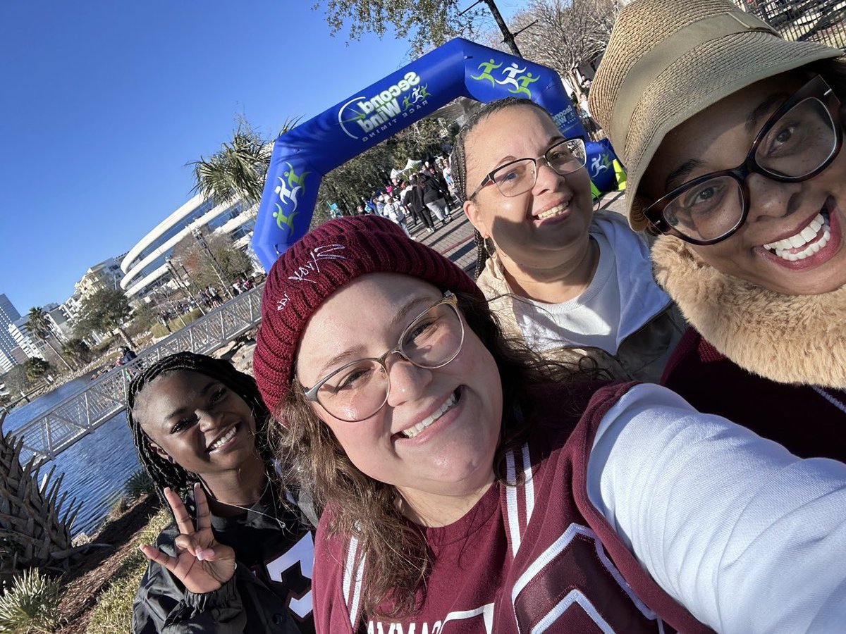 GJAC1952's tweet image. Members of GJAC of Gamma Sigma Sigma National Service Sorority Inc participating in the Wolfson Children’s Challenge in Jacksonville, FL.
#WeeOop #GJAC #GSS #ServiceOverSelf 
@gammasigmasigma