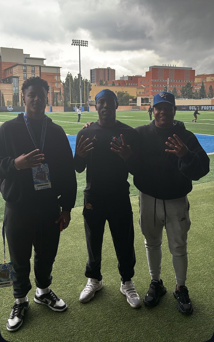 DBCoachMikeLive's tweet photo. UCLA Junior Day #YeeYee 
@savaughngent @ParacleteFB @Stace_Gentle @Anthony5k_ @UCLAFootball @coach_meat @LibradoBarocio https://t.co/HxFsc3mMGS