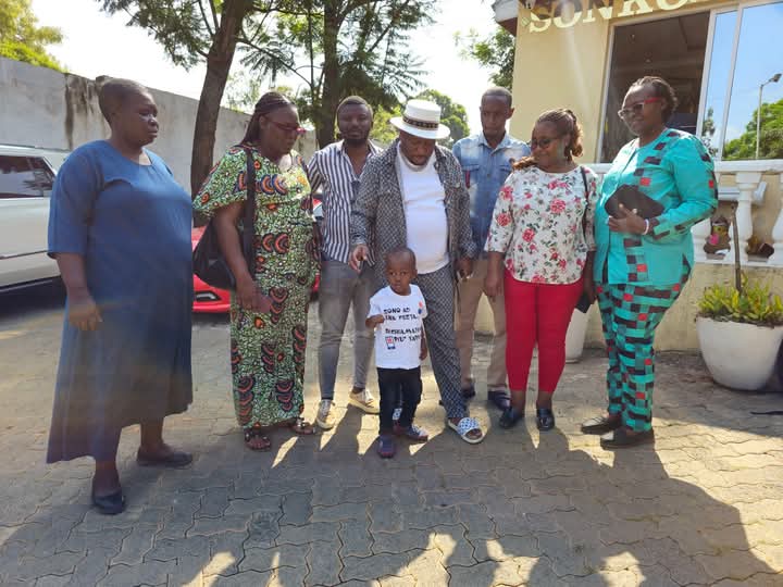 Glen-Jellybean (@jellybeanke) on Twitter photo There's only one <a href="/MikeSonko/">Mike Sonko</a>—the UN-crowned Ambassador of Good Deeds!
The little boy whose father was tragically killed by thugs in Mathare while walking him to school has now been adopted by Governor Mike Sonko.
#RailaAssasination There's only one <a href="/MikeSonko/">Mike Sonko</a>—the UN-crowned Ambassador of Good Deeds!
The little boy whose father was tragically killed by thugs in Mathare while walking him to school has now been adopted by Governor Mike Sonko.
#RailaAssasination