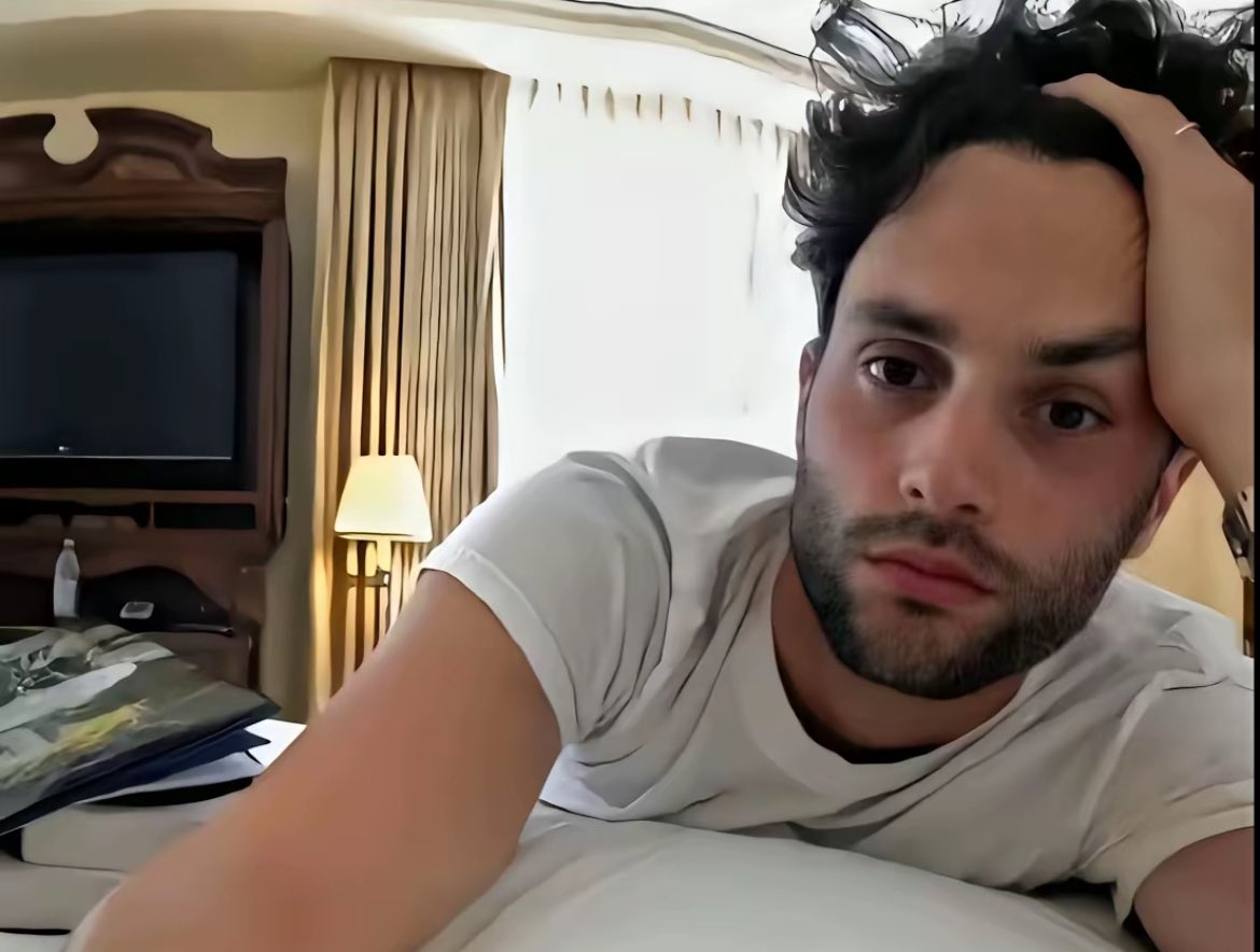 👨🏽‍🦱 : j’espère que t’es pas le genre de meuf à avoir 500compte fake 

Moi : …